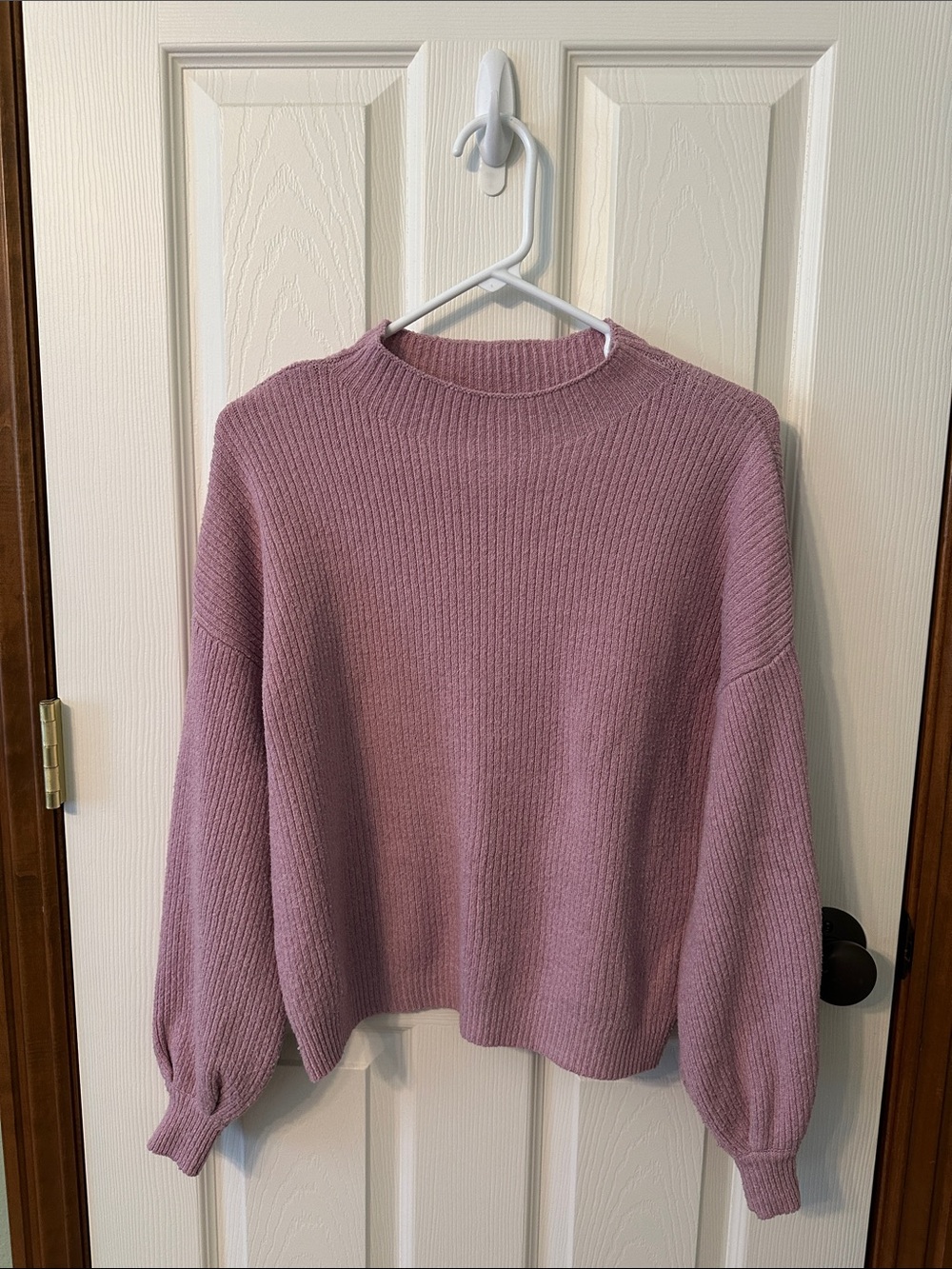 Pink Rose Mauve Ribbed Balloon-Sleeve Crewneck Sweater